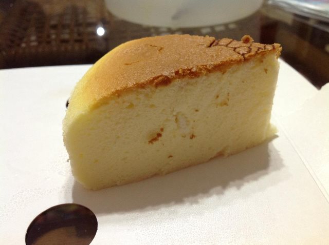 【台北甜點】Uncle Tetsu s Cheese Cake 徹思叔叔的店 烤起司蛋糕 @Alina 愛琳娜