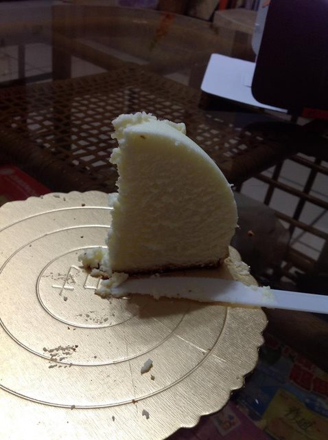 【台北甜點】Uncle Tetsu s Cheese Cake 徹思叔叔的店 烤起司蛋糕 @Alina 愛琳娜