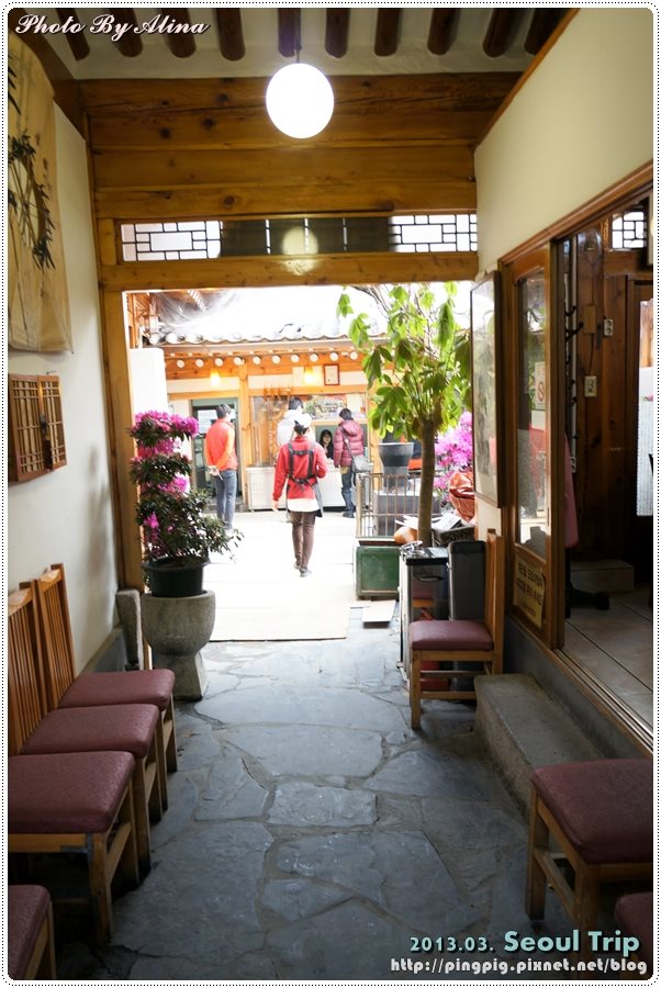 首爾景福宮 土俗村蔘雞湯｜一隻雞躺在鍋裡的韓國美食 @Alina 愛琳娜