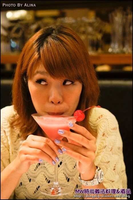 【台北美食】MW時尚義法料理 餐酒館,比歐洲還美味的德國豬腳 @Alina 愛琳娜 【台北美食】MW時尚義法料理 餐酒館,比歐洲還美味的德國豬腳 @Alina 愛琳娜