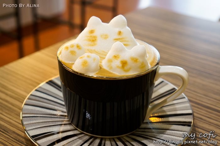 【高雄食記】My cofi 來看貓咪泡溫泉，3D立體咖啡拉花好可愛 @Alina 愛琳娜
