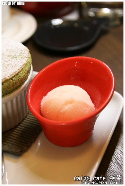 【台北食記】Caldo cafe 咖朵咖啡- 每日限定口味舒芙蕾,抹茶好好吃 @Alina 愛琳娜 【台北食記】Caldo cafe 咖朵咖啡- 每日限定口味舒芙蕾,抹茶好好吃 @Alina 愛琳娜