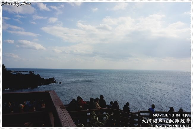 【濟州島景點】西歸浦 中文觀光區 大浦海岸柱狀節理帶火山岩 @Alina 愛琳娜