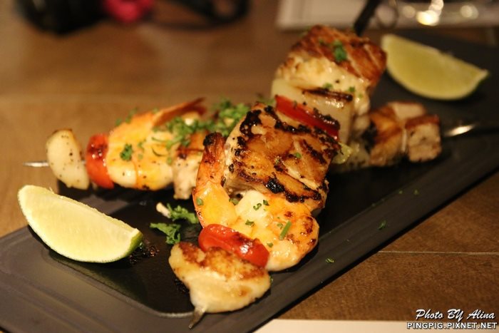 【台北美食】THE LOBSTER BAR 龍蝦三明治堡,好吃好小好貴 @Alina 愛琳娜 【台北美食】THE LOBSTER BAR 龍蝦三明治堡,好吃好小好貴 @Alina 愛琳娜