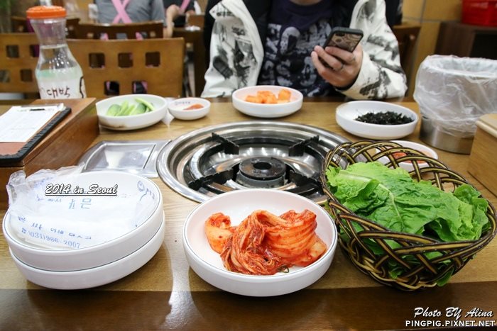 元堂脊骨土豆湯明洞店｜馬鈴薯排骨湯真的好吃