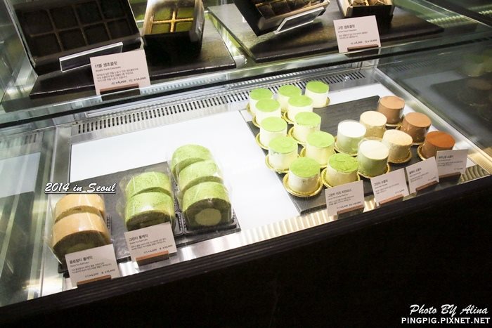 Osulloc tea house 雪綠茶 首爾明洞店|來自濟州島的綠茶甜點,蛋糕冰淇淋都好吃 @Alina 愛琳娜 Osulloc tea house 雪綠茶 首爾明洞店|來自濟州島的綠茶甜點,蛋糕冰淇淋都好吃 @Alina 愛琳娜