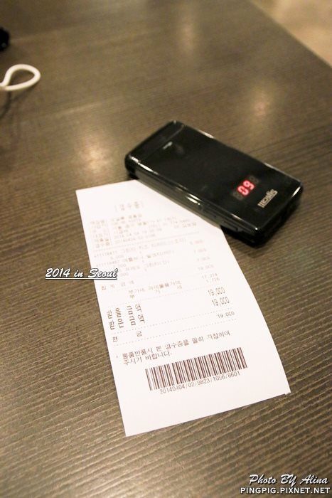 Osulloc tea house 雪綠茶 首爾明洞店|來自濟州島的綠茶甜點,蛋糕冰淇淋都好吃 @Alina 愛琳娜 Osulloc tea house 雪綠茶 首爾明洞店|來自濟州島的綠茶甜點,蛋糕冰淇淋都好吃 @Alina 愛琳娜