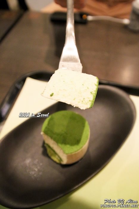 Osulloc tea house 雪綠茶 首爾明洞店｜來自濟州島的綠茶甜點，蛋糕冰淇淋都好吃 @Alina 愛琳娜