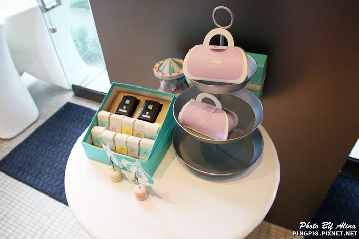 【台北甜點】旋轉木馬點心坊 Pâtisserie Francis 最愛抹茶歐蕾 @Alina 愛琳娜 旋轉木馬點心坊點心盒