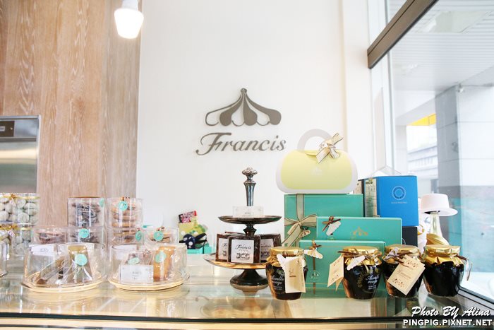 【台北甜點】旋轉木馬點心坊 Pâtisserie Francis 最愛抹茶歐蕾 @Alina 愛琳娜 【台北甜點】旋轉木馬點心坊 Pâtisserie Francis 最愛抹茶歐蕾 @Alina 愛琳娜