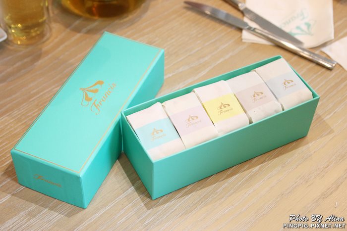 【台北甜點】旋轉木馬點心坊 Pâtisserie Francis 最愛抹茶歐蕾 @Alina 愛琳娜 【台北甜點】旋轉木馬點心坊 Pâtisserie Francis 最愛抹茶歐蕾 @Alina 愛琳娜