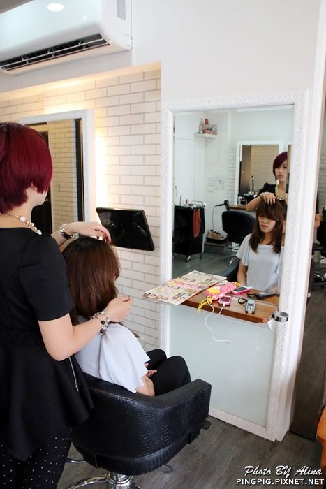 【台中美髮】逢甲商圈 VS Hair Salon 燙染髮,茶咖啡給我好氣色 @Alina 愛琳娜