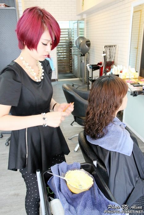 【台中美髮】逢甲商圈 VS Hair Salon 燙染髮,茶咖啡給我好氣色 @Alina 愛琳娜