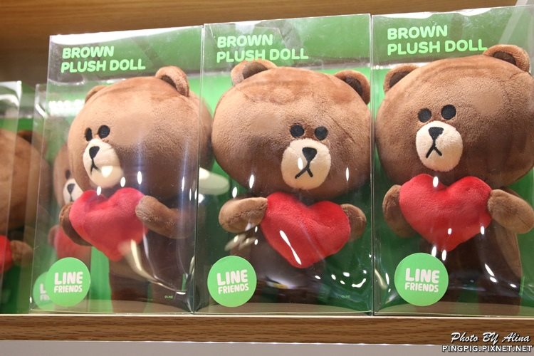 LINE FRIENDS 明洞 Young Plaza|熊大兔兔讓人失心瘋 @Alina 愛琳娜 LINE FRIENDS 明洞 Young Plaza|熊大兔兔讓人失心瘋 @Alina 愛琳娜