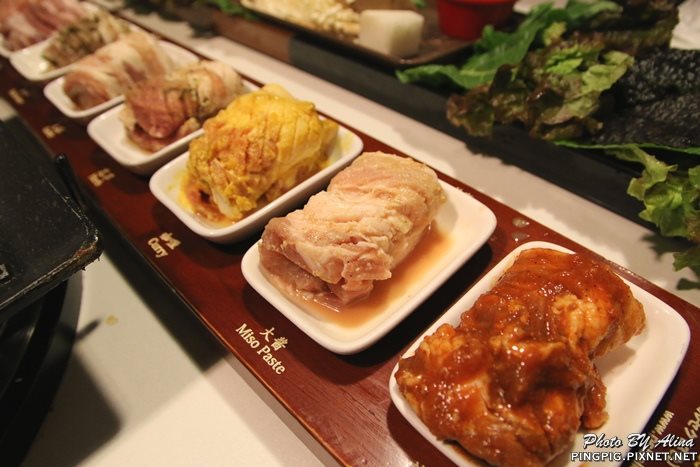 首爾新村八色烤肉本店｜一次滿足八種口味，豬五花烤肉大餐 @Alina 愛琳娜
