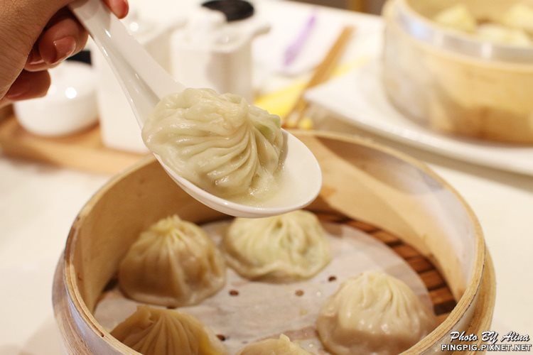 【台北食記】金品茶語｜老字號金品茗茶與小籠包牛肉麵的邂逅 @Alina 愛琳娜