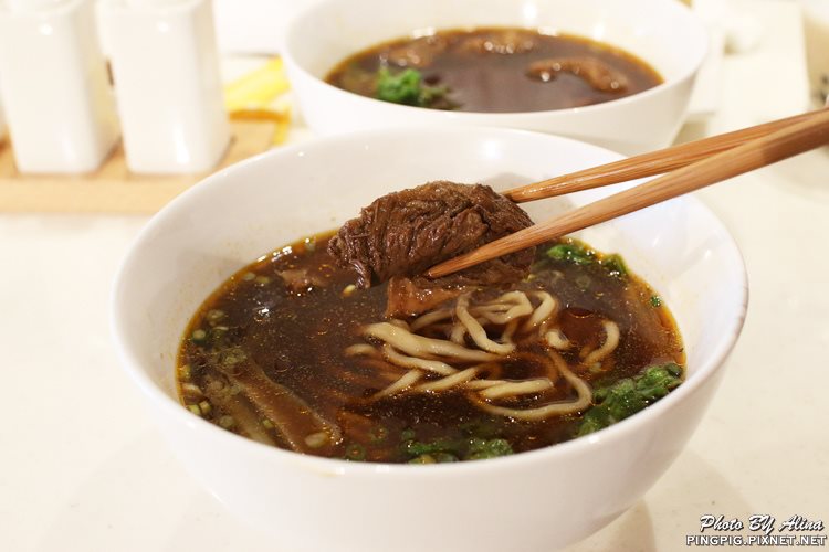 【台北食記】金品茶語|老字號金品茗茶與小籠包牛肉麵的邂逅 @Alina 愛琳娜 【台北食記】金品茶語|老字號金品茗茶與小籠包牛肉麵的邂逅 @Alina 愛琳娜