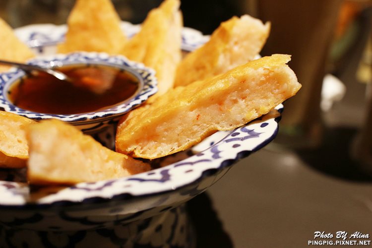 【台北食記】泰集 Thai Bazzar 泰式料理,愛心蝦餅可愛好吃 @Alina 愛琳娜 【台北食記】泰集 Thai Bazzar 泰式料理,愛心蝦餅可愛好吃 @Alina 愛琳娜