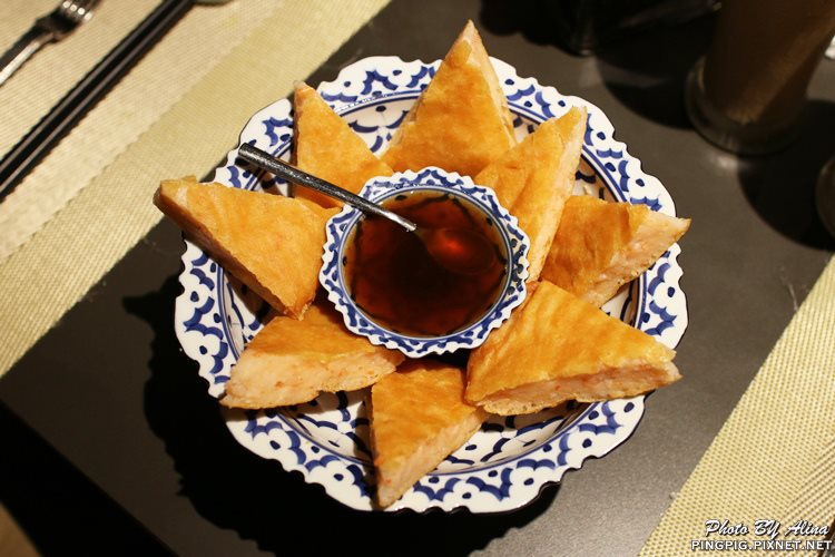 【台北食記】泰集 Thai Bazzar 泰式料理,愛心蝦餅可愛好吃 @Alina 愛琳娜 【台北食記】泰集 Thai Bazzar 泰式料理,愛心蝦餅可愛好吃 @Alina 愛琳娜