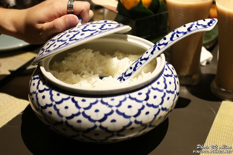 【台北食記】泰集 Thai Bazzar 泰式料理,愛心蝦餅可愛好吃 @Alina 愛琳娜 【台北食記】泰集 Thai Bazzar 泰式料理,愛心蝦餅可愛好吃 @Alina 愛琳娜