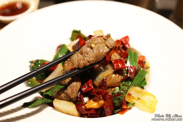 【台北食記】泰集 Thai Bazzar 泰式料理,愛心蝦餅可愛好吃 @Alina 愛琳娜 【台北食記】泰集 Thai Bazzar 泰式料理,愛心蝦餅可愛好吃 @Alina 愛琳娜