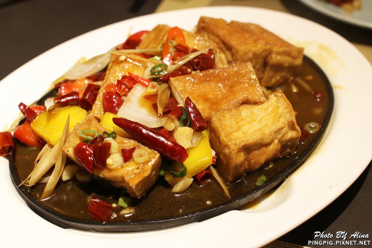 【台北食記】泰集 Thai Bazzar 泰式料理,愛心蝦餅可愛好吃 @Alina 愛琳娜 【台北食記】泰集 Thai Bazzar 泰式料理,愛心蝦餅可愛好吃 @Alina 愛琳娜