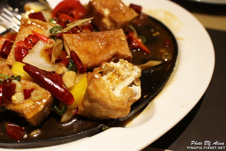 【台北食記】泰集 Thai Bazzar 泰式料理,愛心蝦餅可愛好吃 @Alina 愛琳娜 【台北食記】泰集 Thai Bazzar 泰式料理,愛心蝦餅可愛好吃 @Alina 愛琳娜