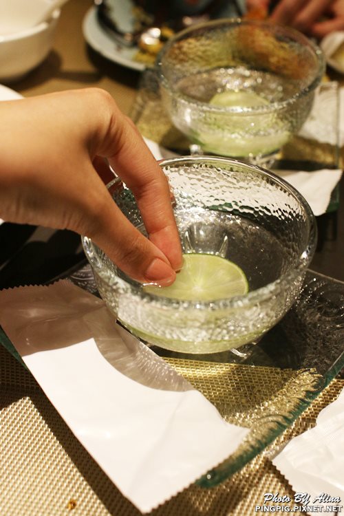 【台北食記】泰集 Thai Bazzar 泰式料理,愛心蝦餅可愛好吃 @Alina 愛琳娜