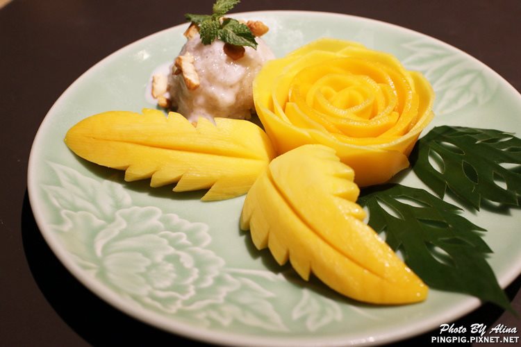 【台北食記】泰集 Thai Bazzar 泰式料理,愛心蝦餅可愛好吃 @Alina 愛琳娜 【台北食記】泰集 Thai Bazzar 泰式料理,愛心蝦餅可愛好吃 @Alina 愛琳娜
