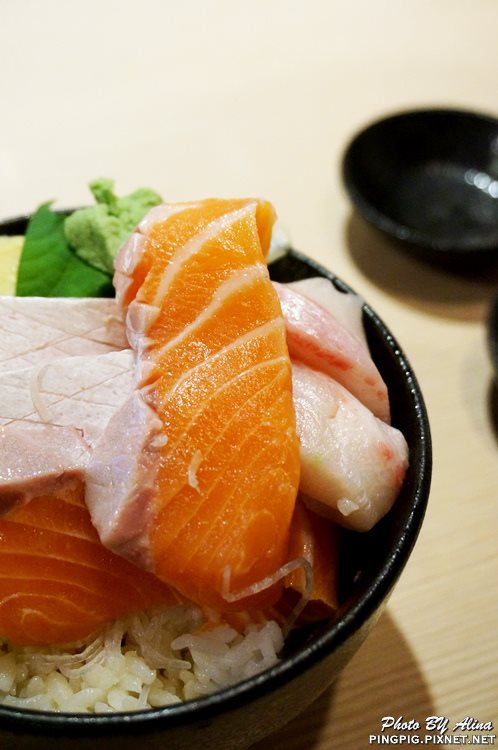 【台北美食】躼腳日式料理 身長腳海鮮丼飯,鮭魚生魚片好肥美 @Alina 愛琳娜 【台北美食】躼腳日式料理 身長腳海鮮丼飯,鮭魚生魚片好肥美 @Alina 愛琳娜