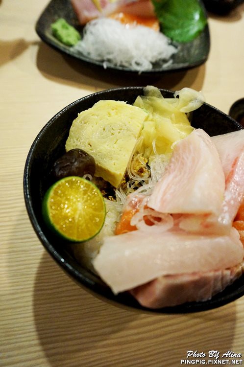 【台北美食】躼腳日式料理 身長腳海鮮丼飯,鮭魚生魚片好肥美 @Alina 愛琳娜 【台北美食】躼腳日式料理 身長腳海鮮丼飯,鮭魚生魚片好肥美 @Alina 愛琳娜