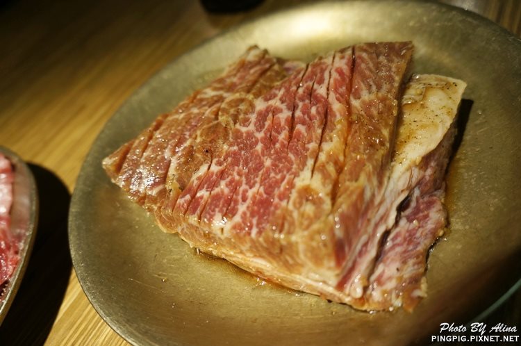 首爾王妃家｜明洞韓牛烤肉店，推薦總店用餐服務比較好 @Alina 愛琳娜