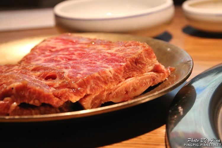 首爾王妃家｜明洞韓牛烤肉店，推薦總店用餐服務比較好 @Alina 愛琳娜