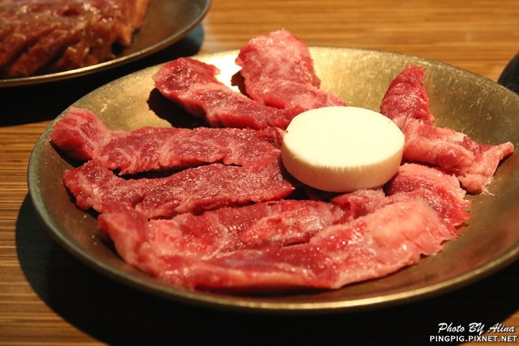 首爾王妃家｜明洞韓牛烤肉店，推薦總店用餐服務比較好 @Alina 愛琳娜