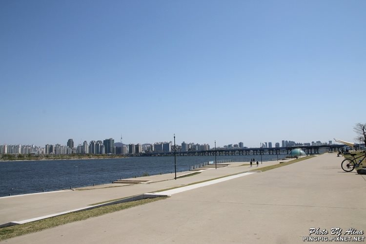 【首爾景點】汝矣島漢江公園|韓劇城市獵人浪漫場景 @Alina 愛琳娜 【首爾景點】汝矣島漢江公園|韓劇城市獵人浪漫場景 @Alina 愛琳娜