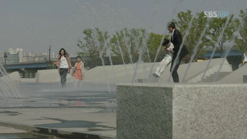 【首爾景點】汝矣島漢江公園|韓劇城市獵人浪漫場景 @Alina 愛琳娜 【首爾景點】汝矣島漢江公園|韓劇城市獵人浪漫場景 @Alina 愛琳娜