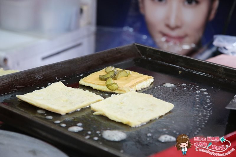 【首爾美食】Isaac東大門店｜韓國烤吐司三明治當早餐,24小時營業 @Alina 愛琳娜