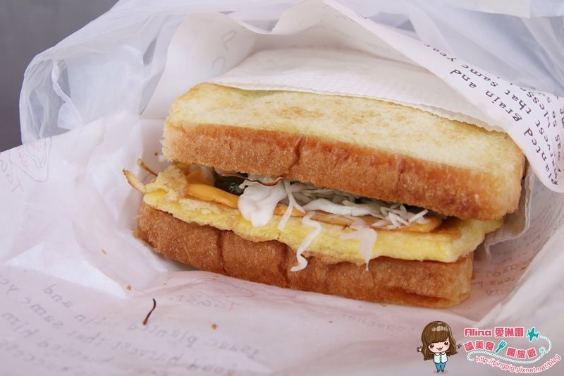 【首爾美食】Isaac東大門店｜韓國烤吐司三明治當早餐,24小時營業 @Alina 愛琳娜