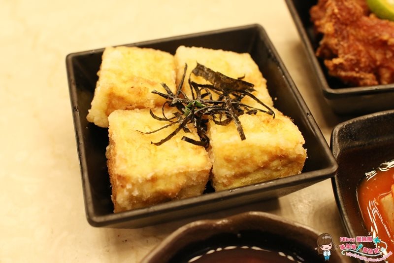 【台北食記】開丼燒肉VS丼飯｜大阪漢堡丼飯就在微風廣場美食街 @Alina 愛琳娜