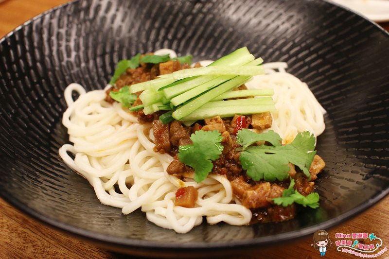 【台北美食】內湖呼搭啦串燒生蠔館｜愛研味大紅袍肉醬麵好吃 @Alina 愛琳娜