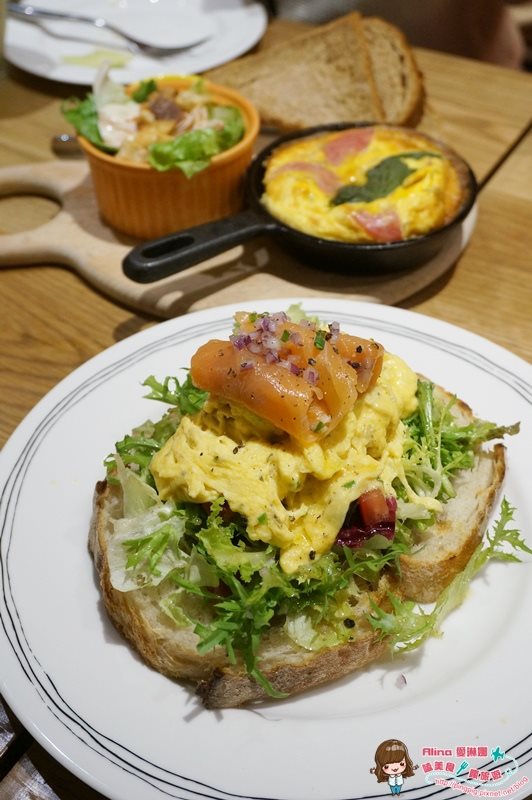 【台北美食】Kaya Kaya Cafe 好吃烘蛋配香嫩烤雞,姐妹聚餐好選擇 @Alina 愛琳娜