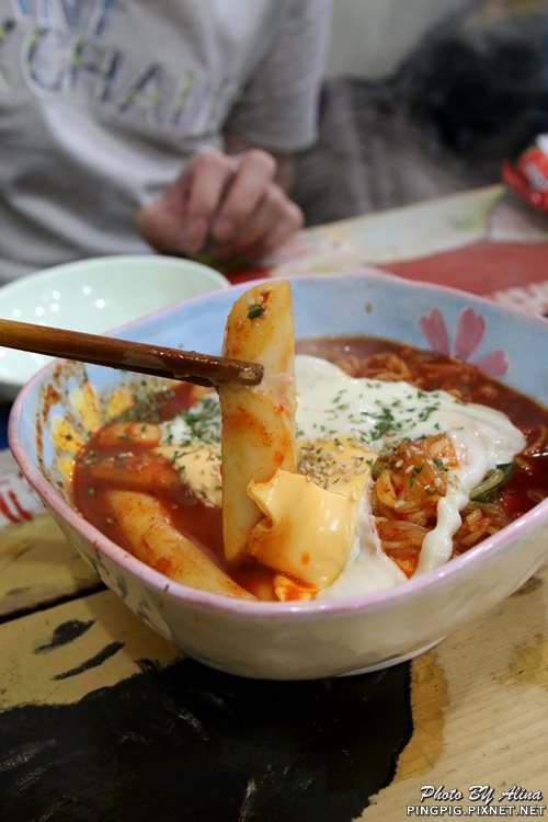 【首爾美食】惠化石頭大叔 人氣排隊美食,蜂蜜窯烤披薩超好吃 @Alina 愛琳娜 【首爾美食】惠化石頭大叔 人氣排隊美食,蜂蜜窯烤披薩超好吃 @Alina 愛琳娜