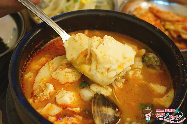 【台北美食】南港 豆腐村|5種小菜免費吃到飽的韓式料理店 @Alina 愛琳娜 豆腐村