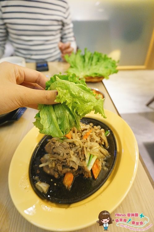 【台北美食】南港 豆腐村|5種小菜免費吃到飽的韓式料理店 @Alina 愛琳娜 豆腐村