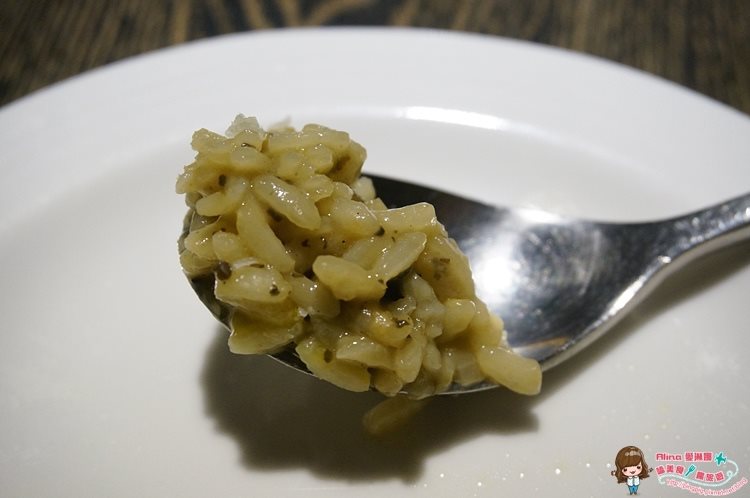 【台北美食】鬍子餐酒 Baffi 吃燉飯配牛排,密謀幫心心慶生大成功 @Alina 愛琳娜 【台北美食】鬍子餐酒 Baffi 吃燉飯配牛排,密謀幫心心慶生大成功 @Alina 愛琳娜
