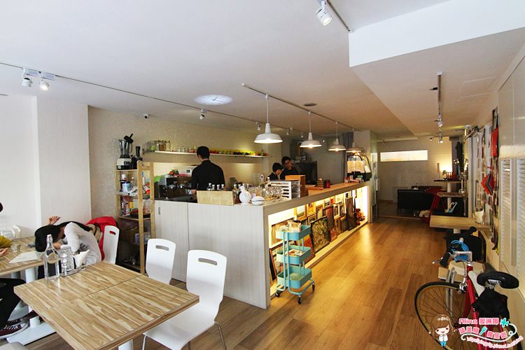 【台北食記】框影咖啡 The Who Cafe 可愛貓咪立體咖啡拉花 @Alina 愛琳娜