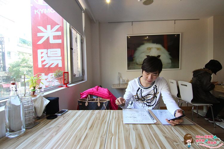 【台北食記】框影咖啡 The Who Cafe 可愛貓咪立體咖啡拉花 @Alina 愛琳娜