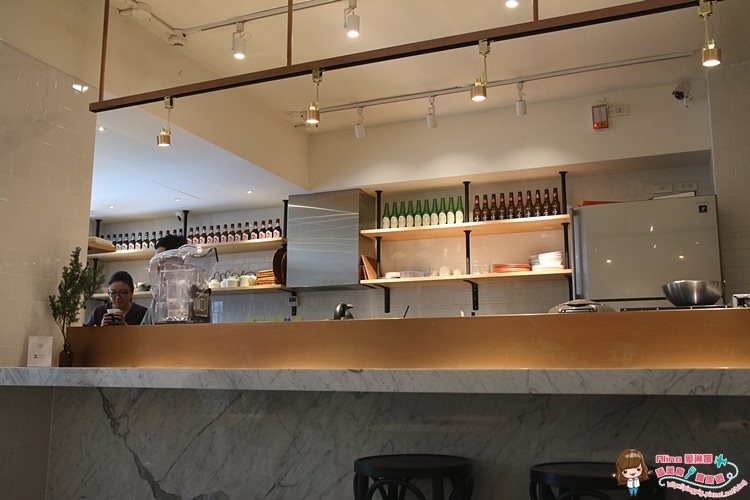 【台北美食】米販咖啡 北歐木頭極簡風咖啡館,抹茶戚風下午茶 @Alina 愛琳娜 【台北美食】米販咖啡 北歐木頭極簡風咖啡館,抹茶戚風下午茶 @Alina 愛琳娜