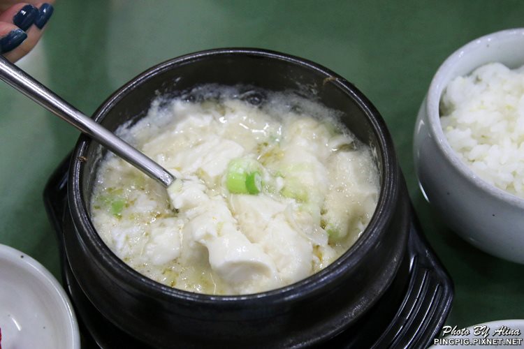 【首爾美食】梨大BaB韓式拌飯|傳統家庭式拌飯跟豆腐鍋 @Alina 愛琳娜 【首爾美食】梨大BaB韓式拌飯|傳統家庭式拌飯跟豆腐鍋 @Alina 愛琳娜