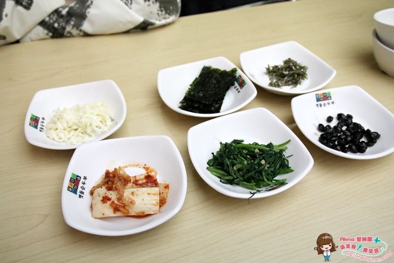 【首爾美食】新村芝麻村石磨豆腐鍋專賣店|豆腐花般鮮甜 @Alina 愛琳娜 【首爾美食】新村芝麻村石磨豆腐鍋專賣店|豆腐花般鮮甜 @Alina 愛琳娜